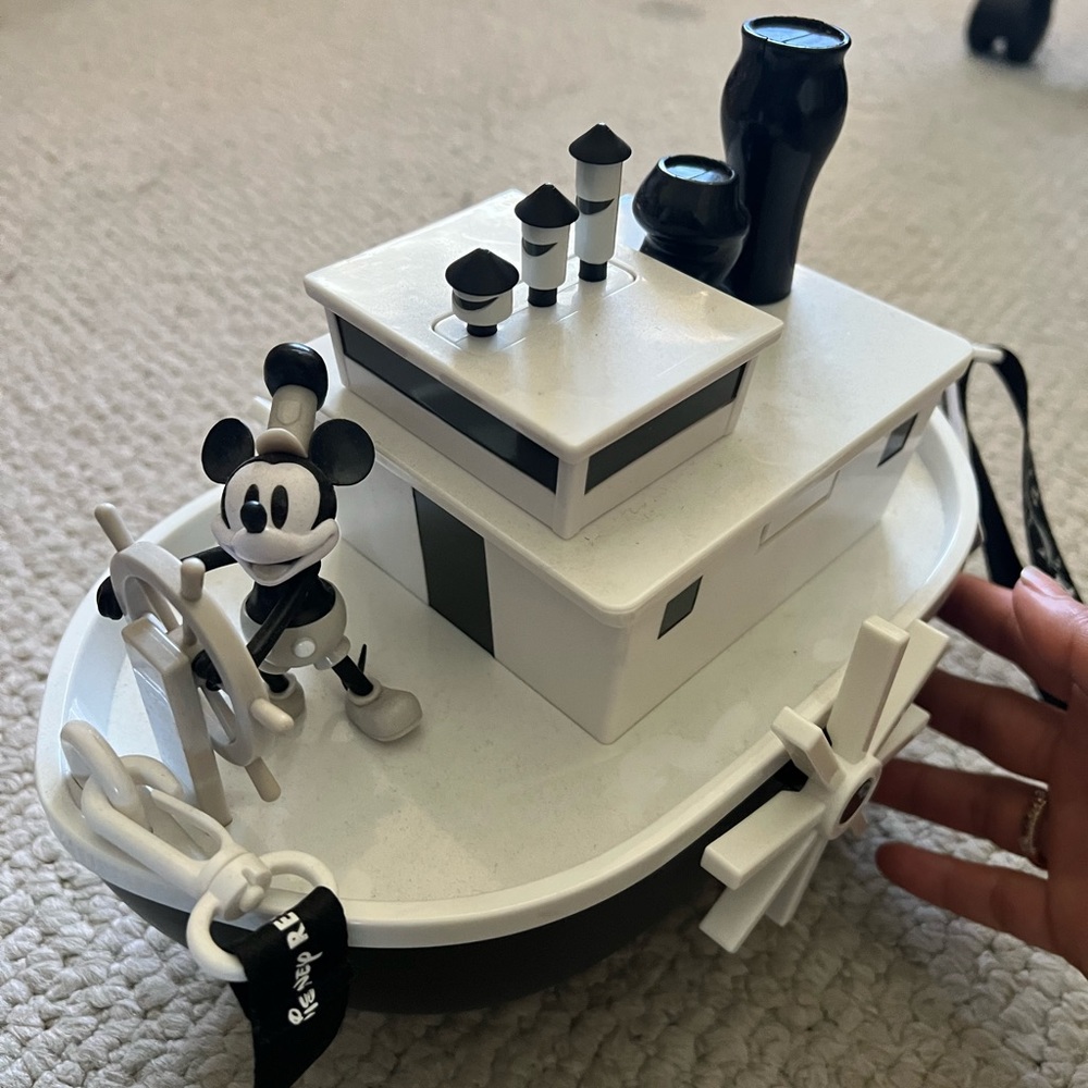 Tokyo Disney Resort Limited Mickey Mouse Steamboat Willie Popcorn Bucket NWT